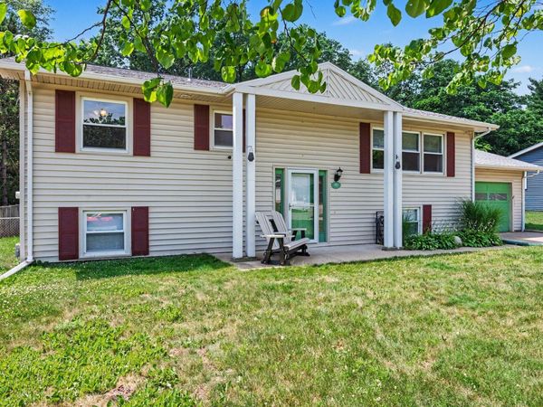 1912 Lauralwood Avenue, Portage, MI 49002
