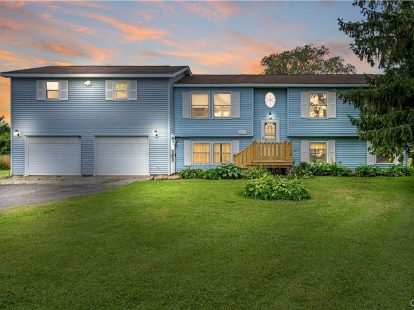 7814 State Route 31, Bridgeport, NY 13030