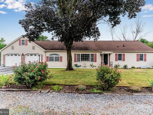 3049 SPRING ROAD, CARLISLE, PA 17013