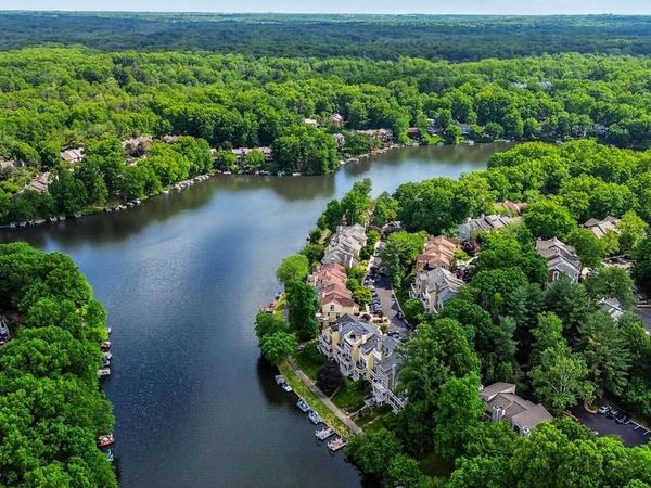 11103 LAKE CHAPEL LANE, RESTON, VA 20191
