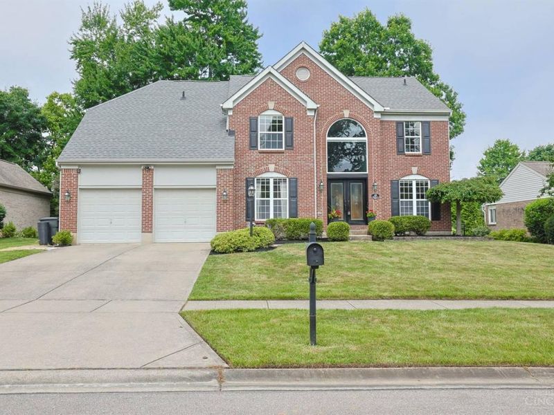 438 Birchwood Drive, Union Township, OH 45255 Photo 2