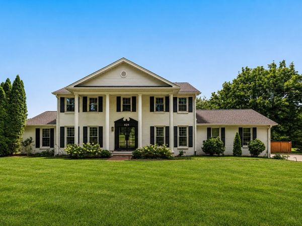 829 Coxboro Dr , Brentwood, TN 37027