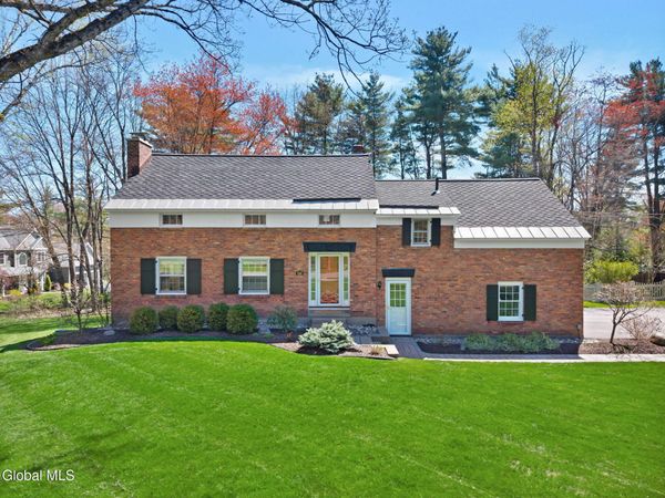 896 Randall Road, Niskayuna, NY 12309