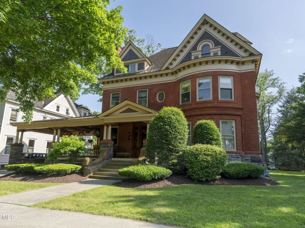 84 Union Avenue, Saratoga Springs, NY 12866