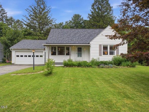 9 David Drive, Schenectady, NY 12302