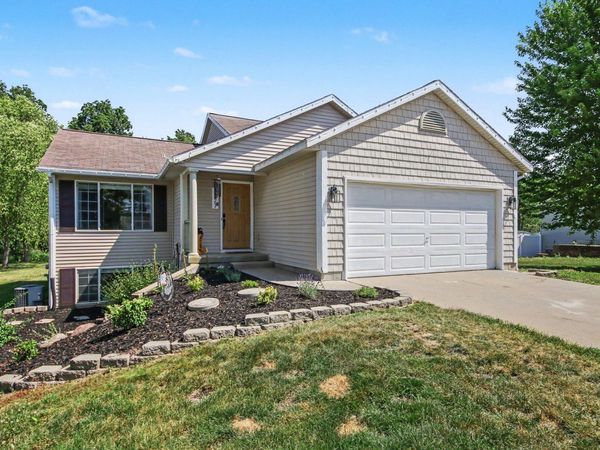 2227 Avalon View Drive NE, Cedar Springs, MI 49319