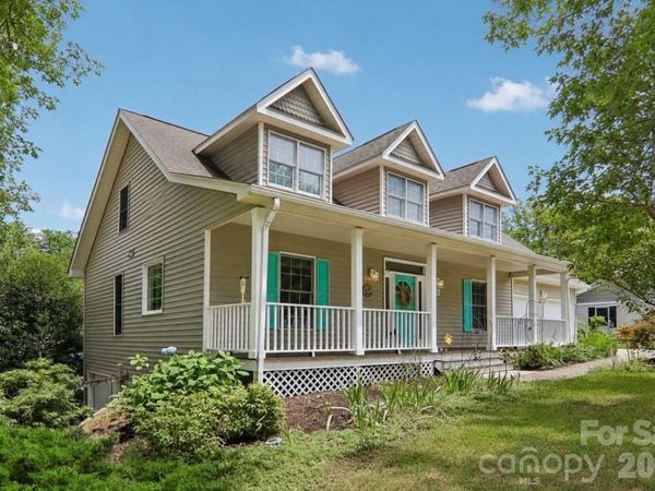 104 Meadow Lake Road, Asheville, NC 28803
