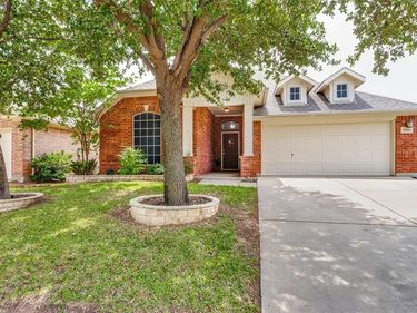 1316 Mountain Air Trail, Fort Worth, TX 76131