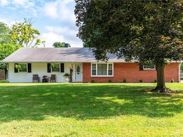 561 Brandwynne Court, Centerville, OH 45459