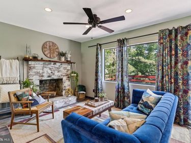 743 MAPLE, MOUNT JACKSON, VA 22842
