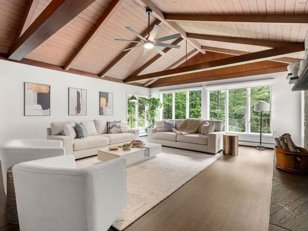 62 Mill St, Sherborn, MA 01770