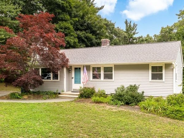 1994 Main St, Holden, MA 01522