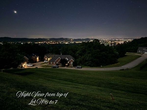 Pointe West Court, Parkersburg, WV 26181