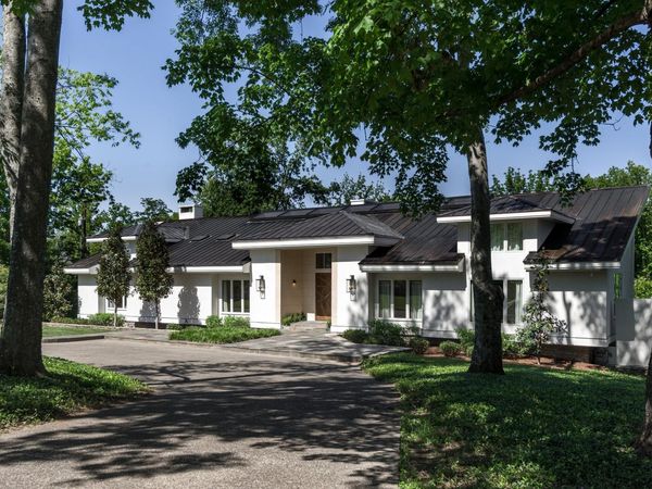 300 Sunnyside Dr , Nashville, TN 37205