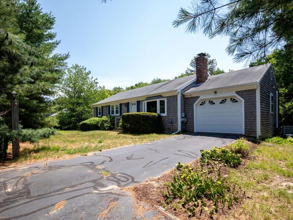 90 Village Lane, Wellfleet, MA 02667