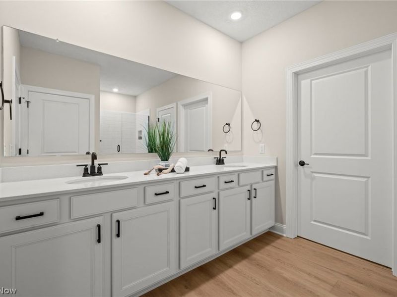 160 Lake Balaton, Orange, OH 44128 Photo 21