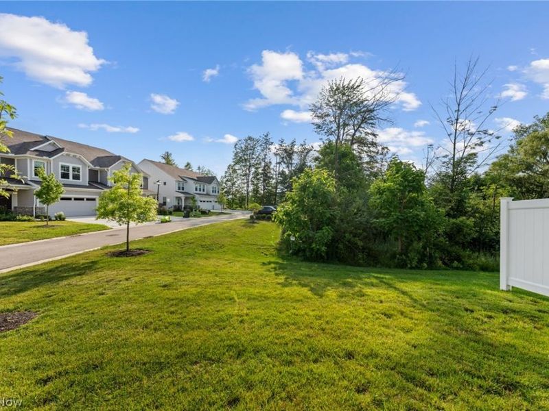 160 Lake Balaton, Orange, OH 44128 Photo 35