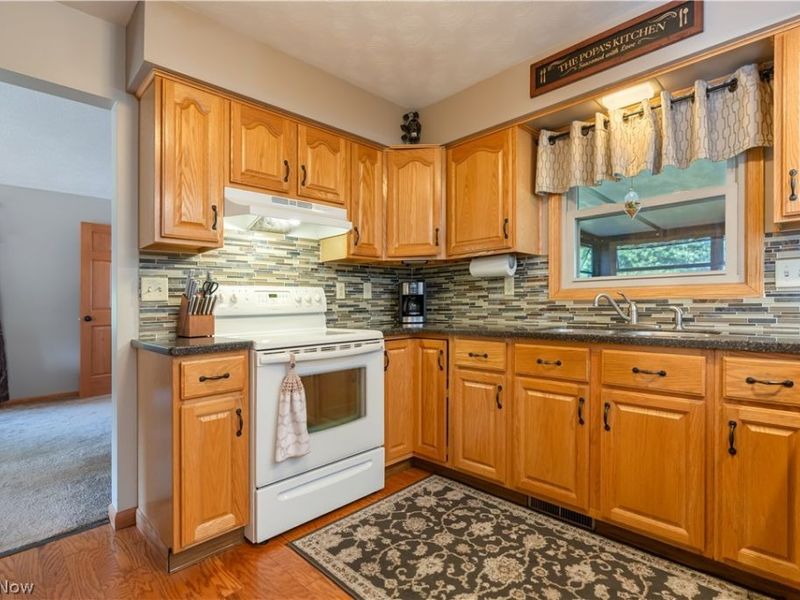 9412 Rohrland Street NW, Massillon, OH 44647 Photo 10