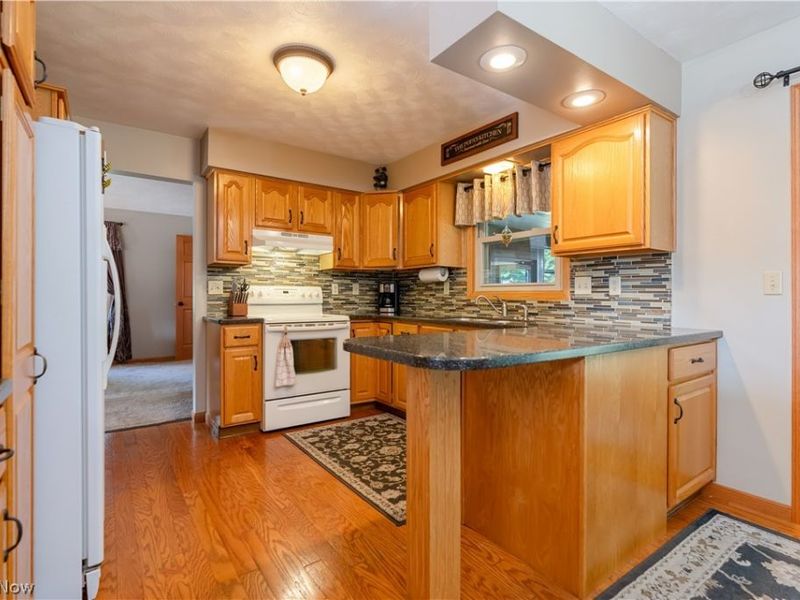 9412 Rohrland Street NW, Massillon, OH 44647 Photo 12