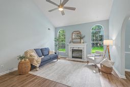 120 Tattingstone Way photo 4