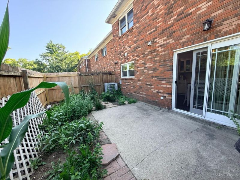 11 Queens Court, West Chester, OH 45069 Photo 12