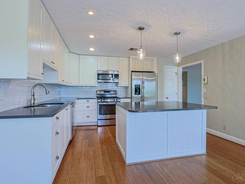 3435 Golden Avenue, Unit 103, Cincinnati, OH 45226 Photo 14