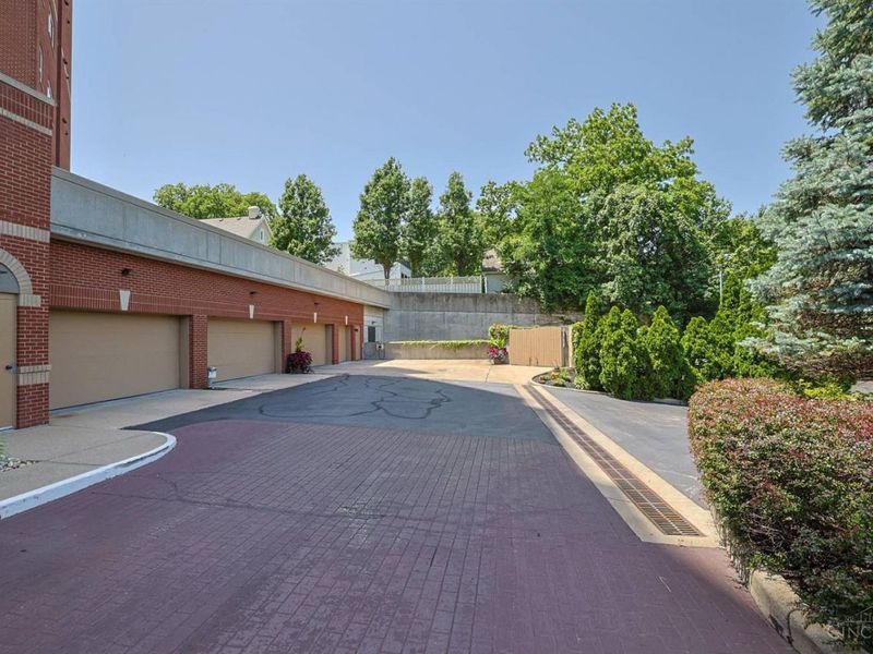 3435 Golden Avenue, Unit 103, Cincinnati, OH 45226 Photo 42