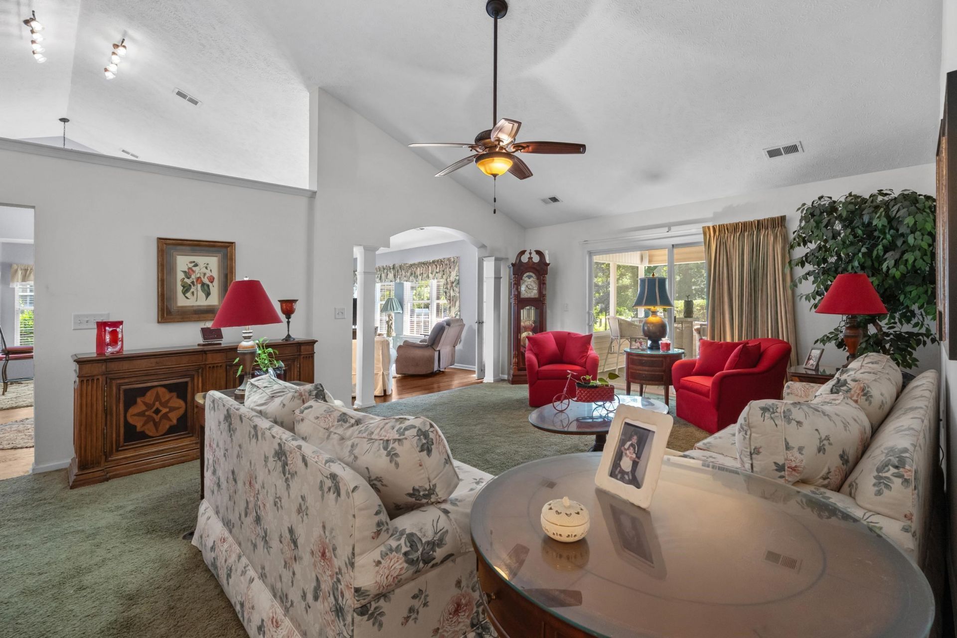 2818 Sanctuary Blvd. Photo 15