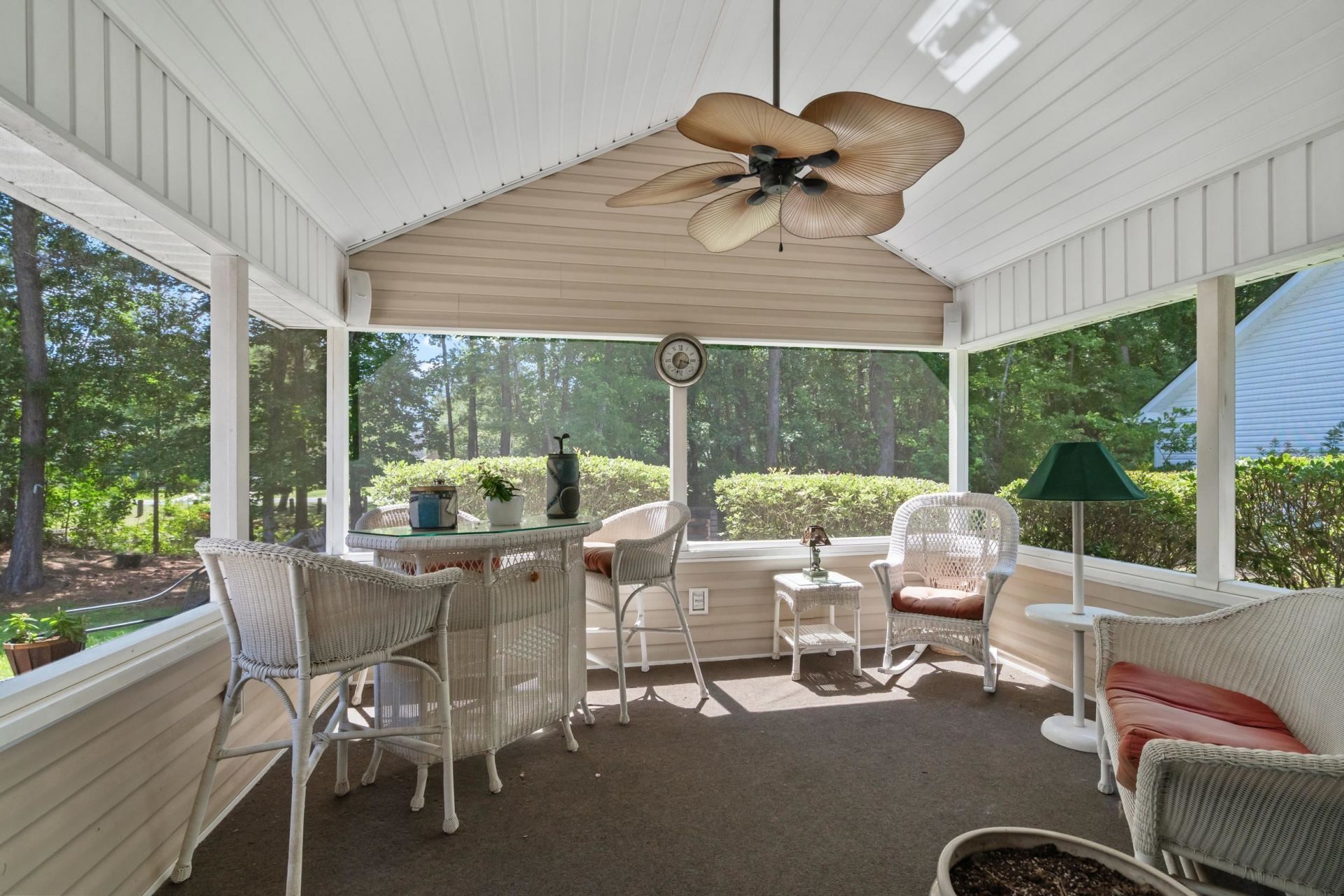 2818 Sanctuary Blvd. Photo 33