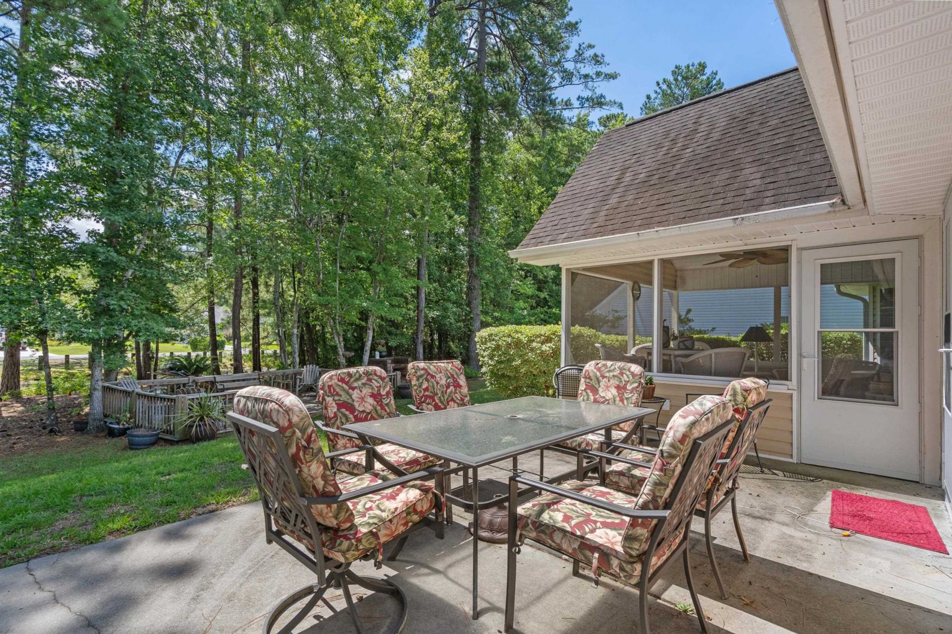2818 Sanctuary Blvd. Photo 35
