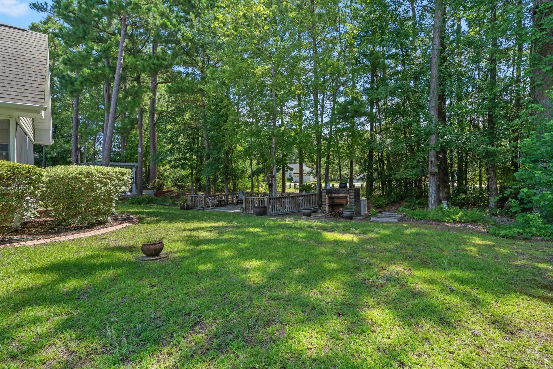 2818 Sanctuary Blvd. Photo 43