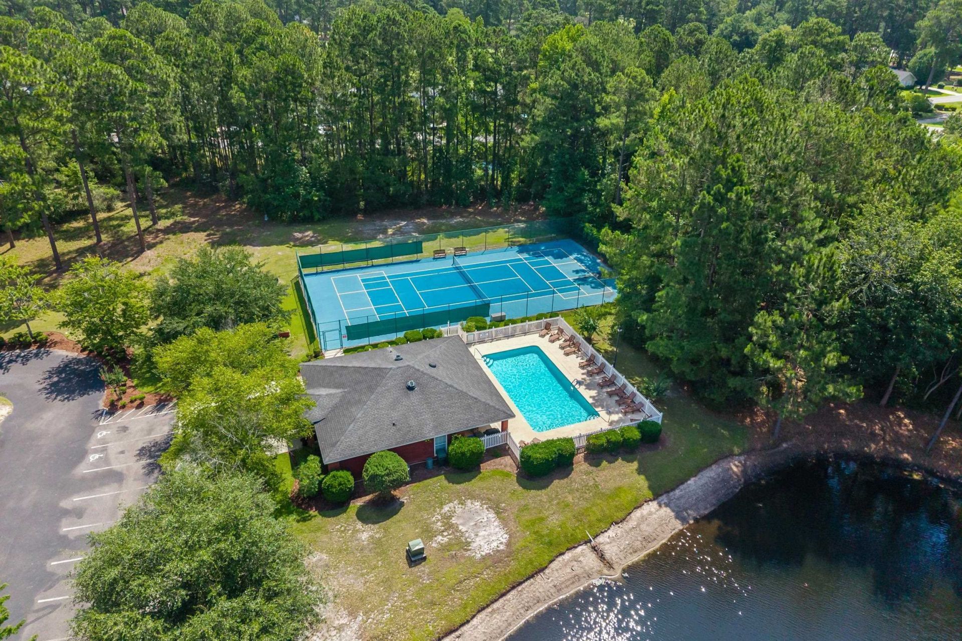 2818 Sanctuary Blvd. Photo 47