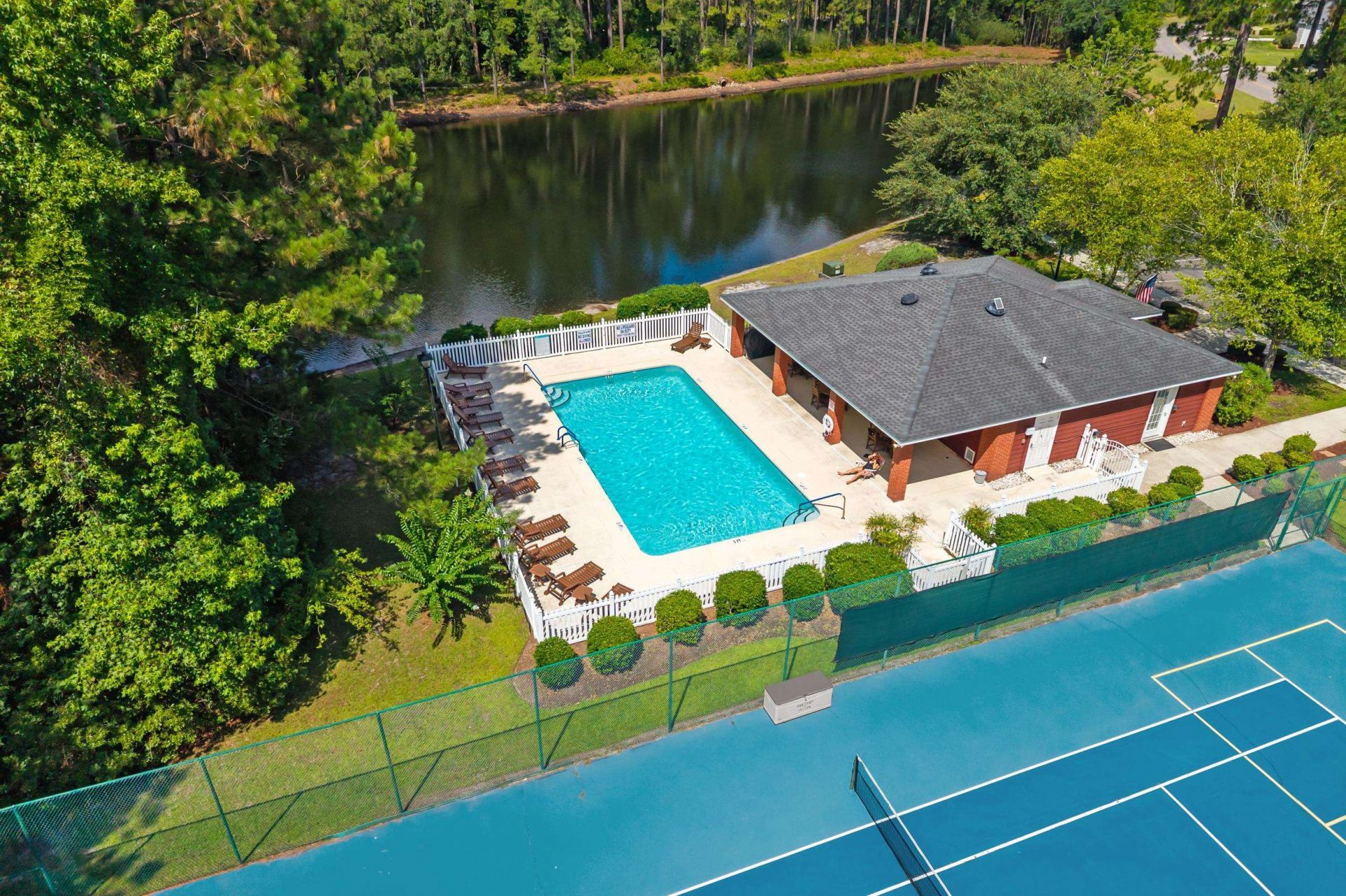 2818 Sanctuary Blvd. Photo 49