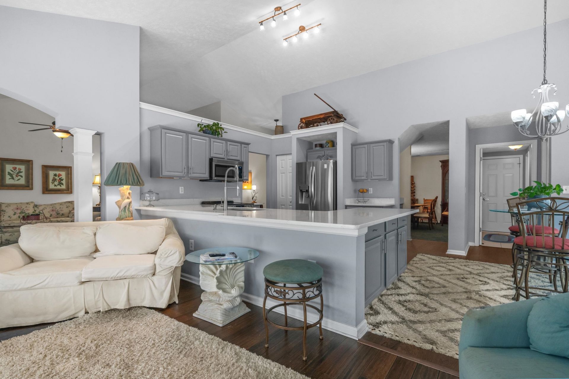 2818 Sanctuary Blvd. Photo 8