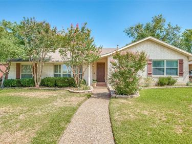 6607 Roundrock Road, Dallas, TX 75248