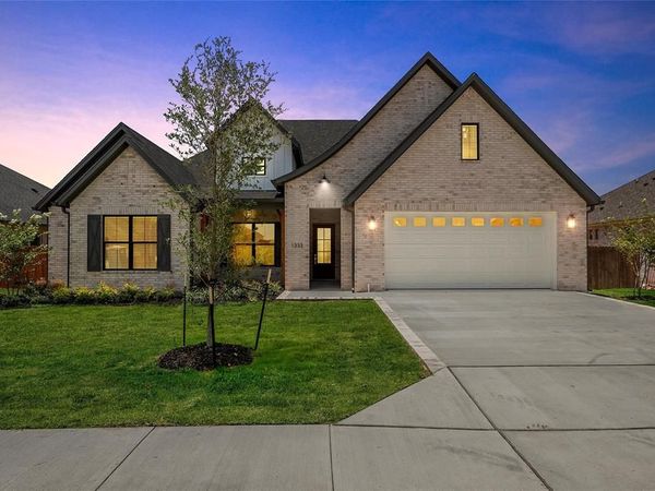 1333 Tahonta Drive, Hewitt, TX 76643
