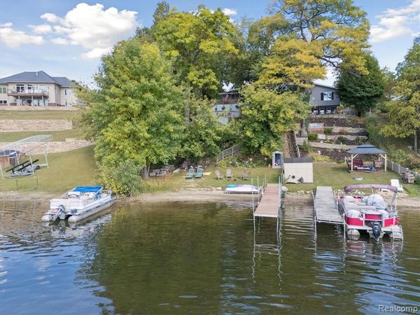 4475 Harp Drive, Fenton Twp, MI 48451