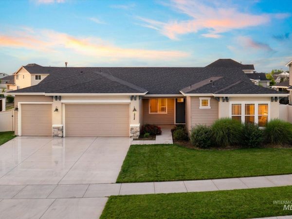 5854 W Avilla Dr, Meridian, ID 83646