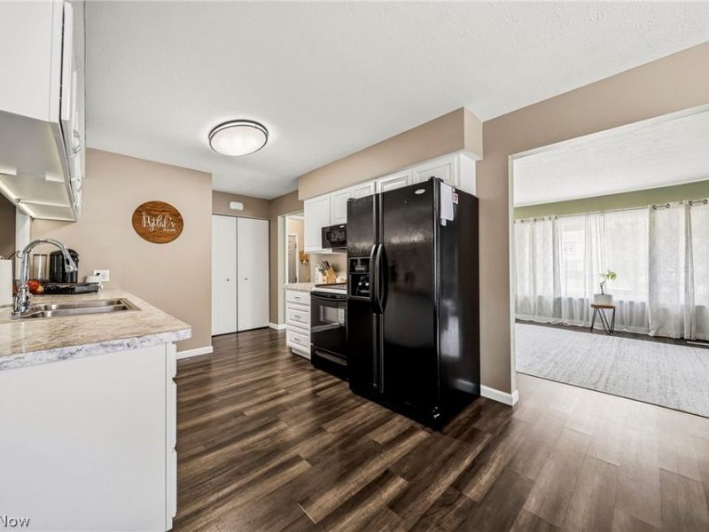 8354 Newcomb Drive , Parma, OH 44129 Photo 14