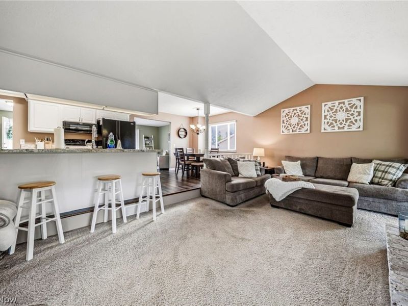 8354 Newcomb Drive , Parma, OH 44129 Photo 16