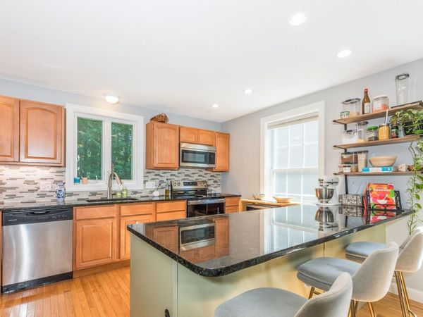 12 Woodside Road, Durham, NH 03824