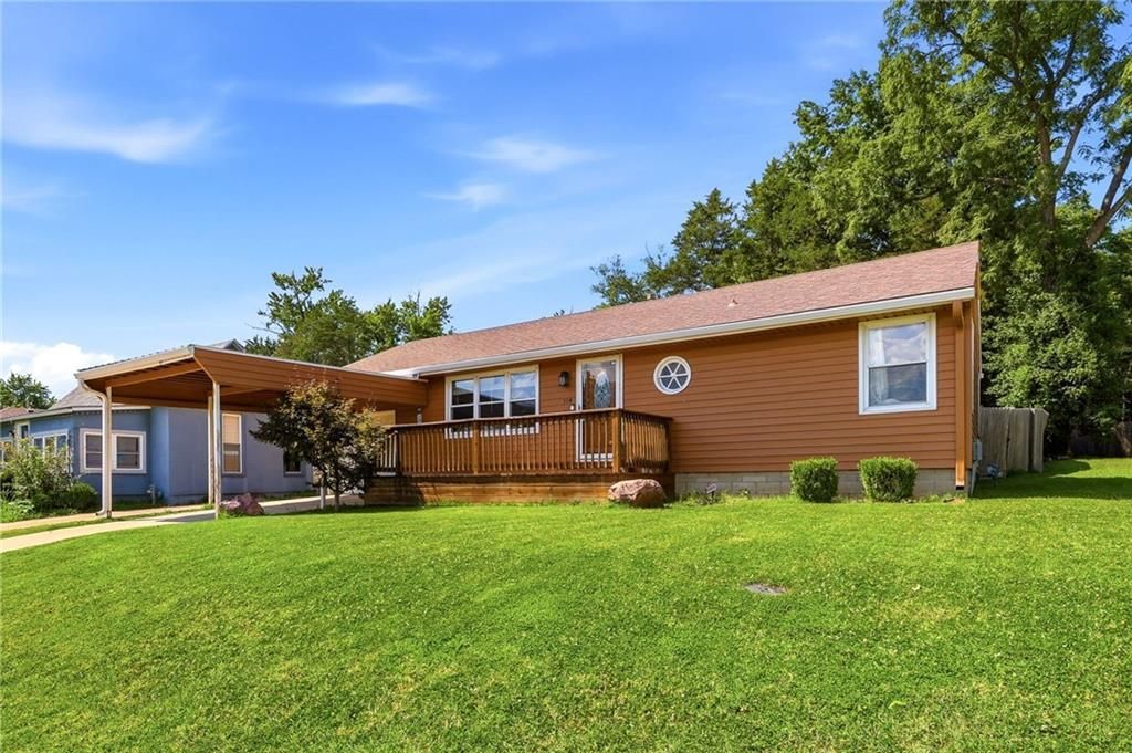 304 2nd Street, Smithville, MO 64089 Main Photo