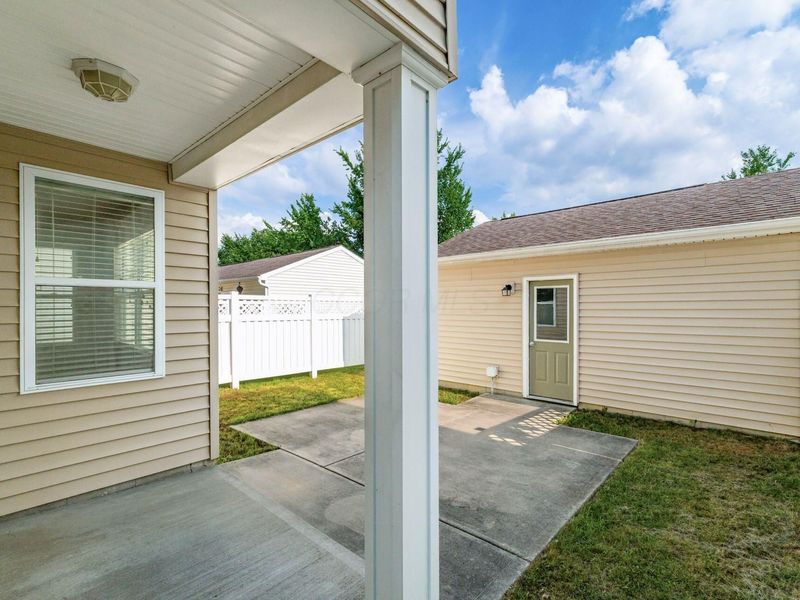 7887 Ashenden Drive, Blacklick, OH 43004 Photo 31