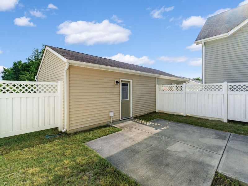 7887 Ashenden Drive, Blacklick, OH 43004 Photo 32