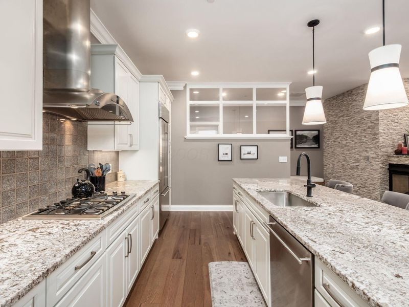 1200 Grandview Avenue, Unit 201, Columbus, OH 43212 Photo 3