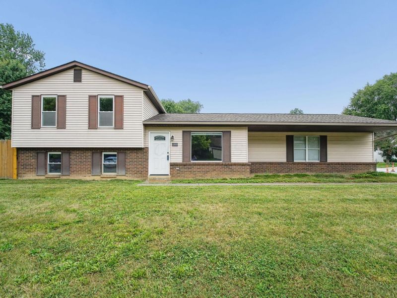 4909 Dunlap Road, Columbus, OH 43229 Photo 2