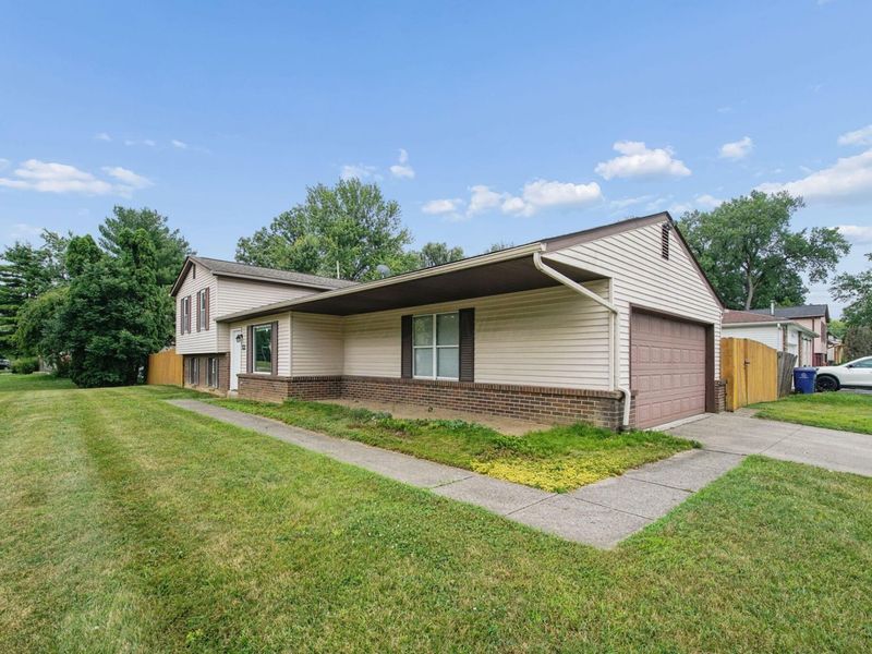 4909 Dunlap Road, Columbus, OH 43229 Photo 3