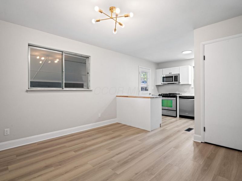 4174 Powell Avenue, Columbus, OH 43213 Photo 6