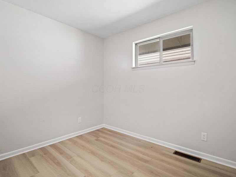 4174 Powell Avenue, Columbus, OH 43213 Photo 9