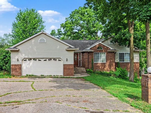 273 Fairway Court, Plainwell, MI 49080